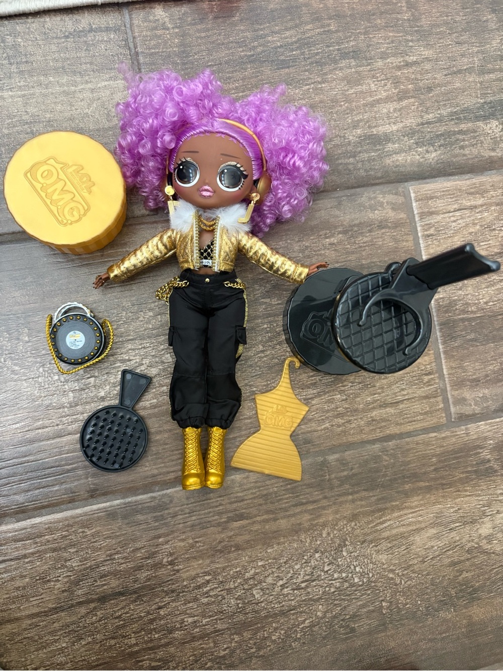 LOL Surprise OMG 24K DJ Doll & Accessories